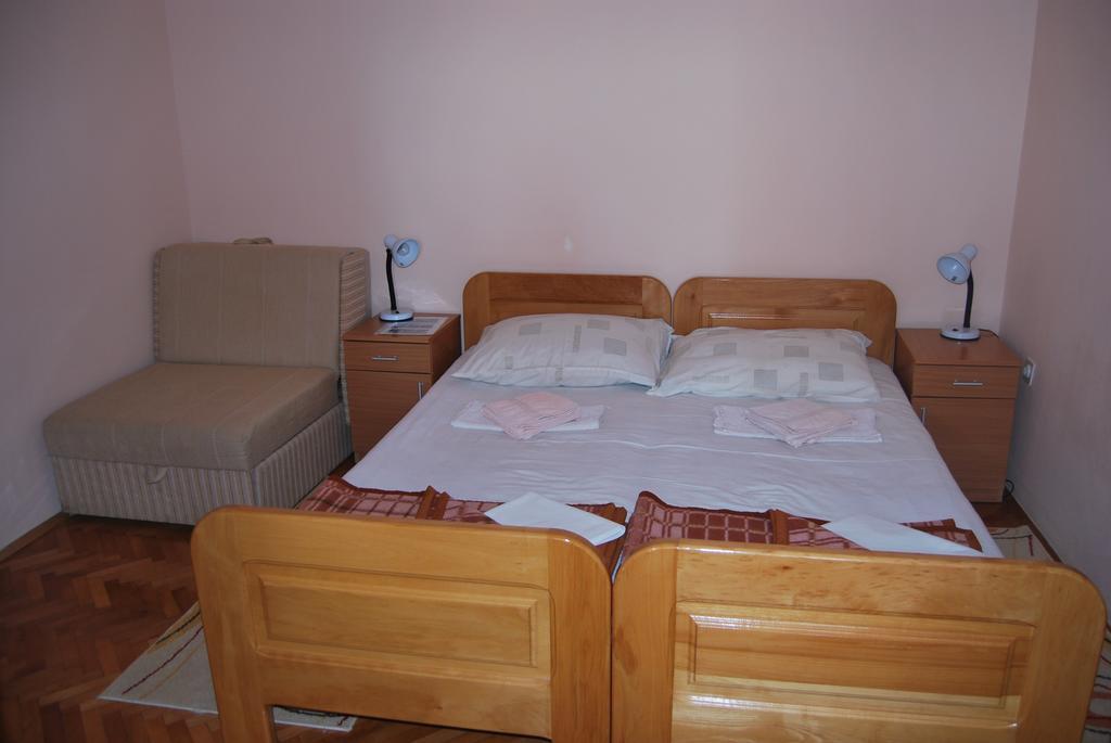 Apartments Srzentic Petrovac na moru Exterior foto