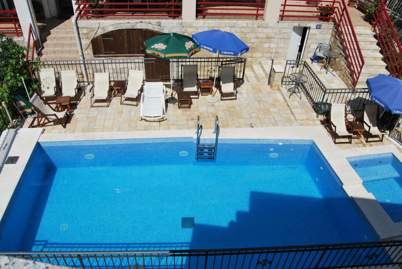 Apartments Srzentic Petrovac na moru Exterior foto