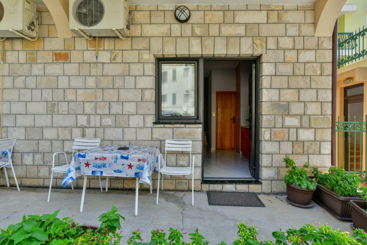 Apartments Srzentic Petrovac na moru Exterior foto