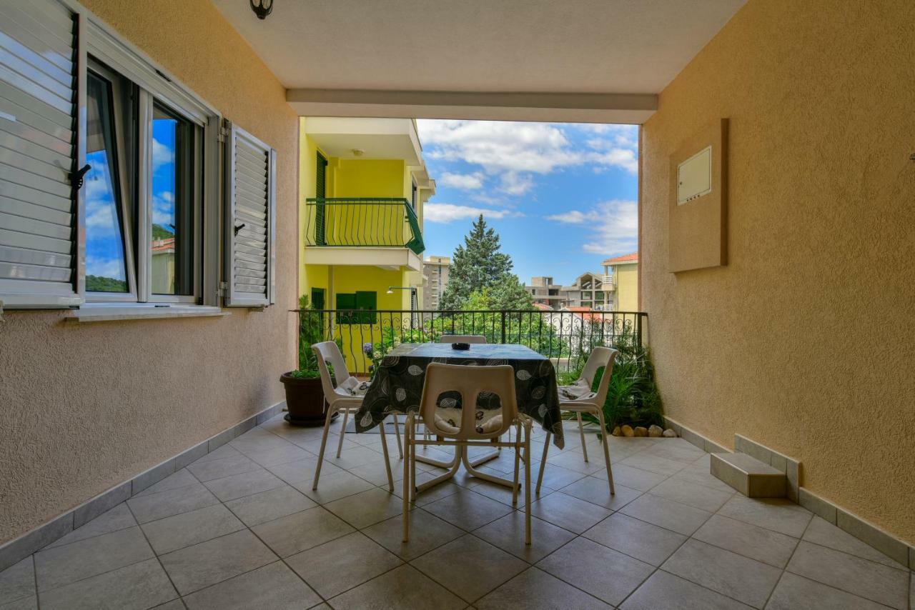 Apartments Srzentic Petrovac na moru Exterior foto