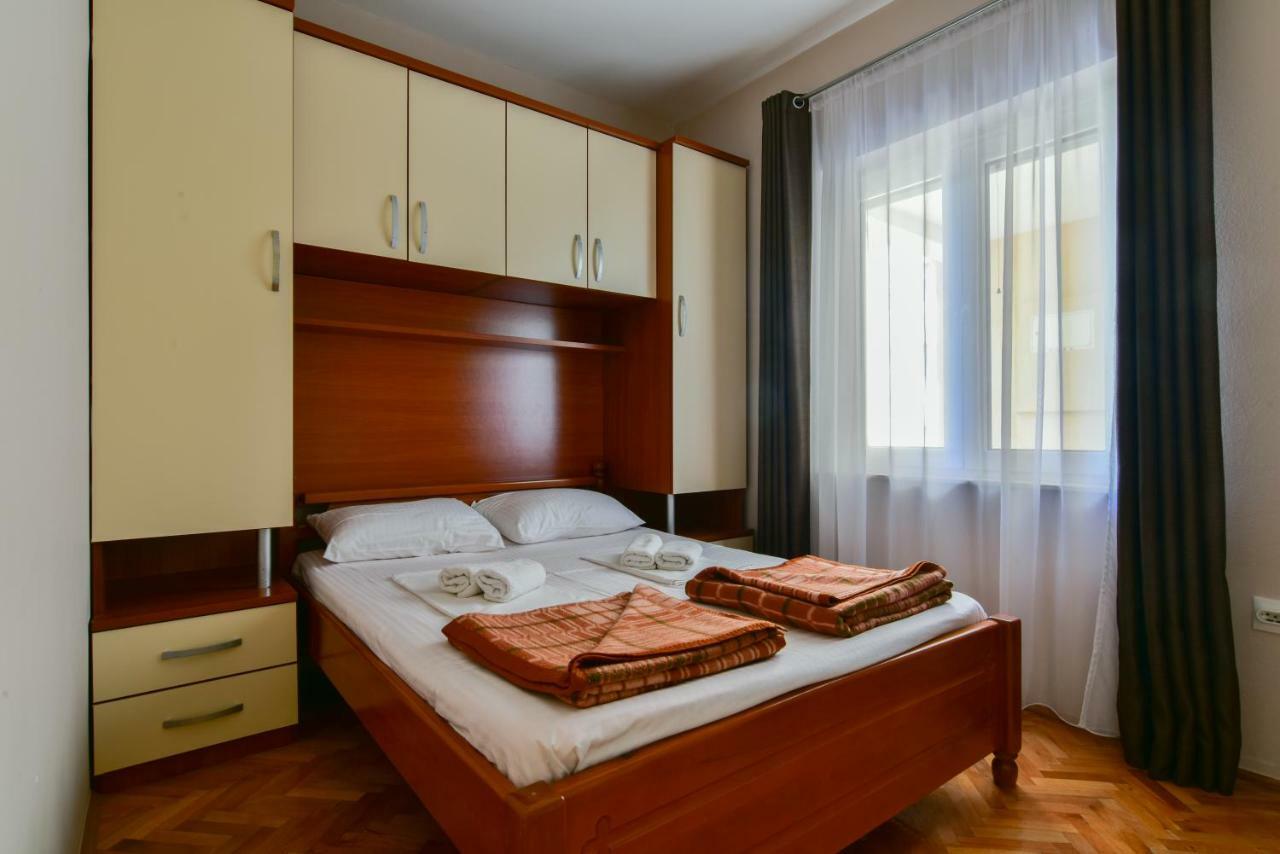 Apartments Srzentic Petrovac na moru Exterior foto